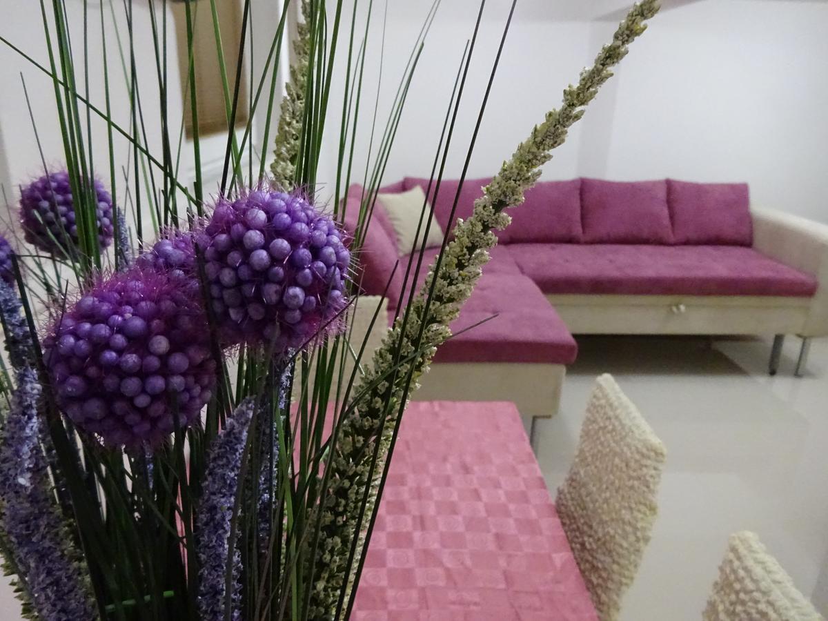 Jasmin White Apartment سكوبجي المظهر الخارجي الصورة