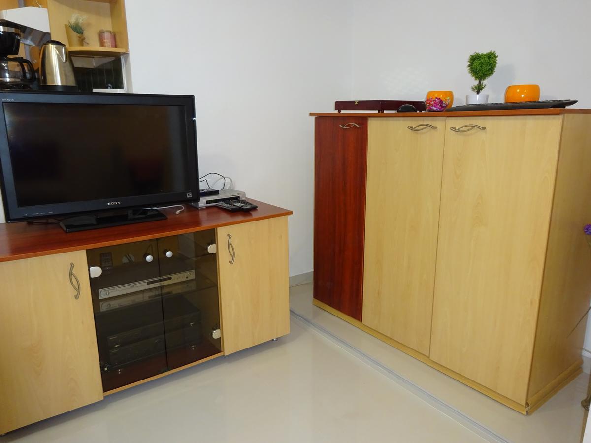 Jasmin White Apartment سكوبجي المظهر الخارجي الصورة