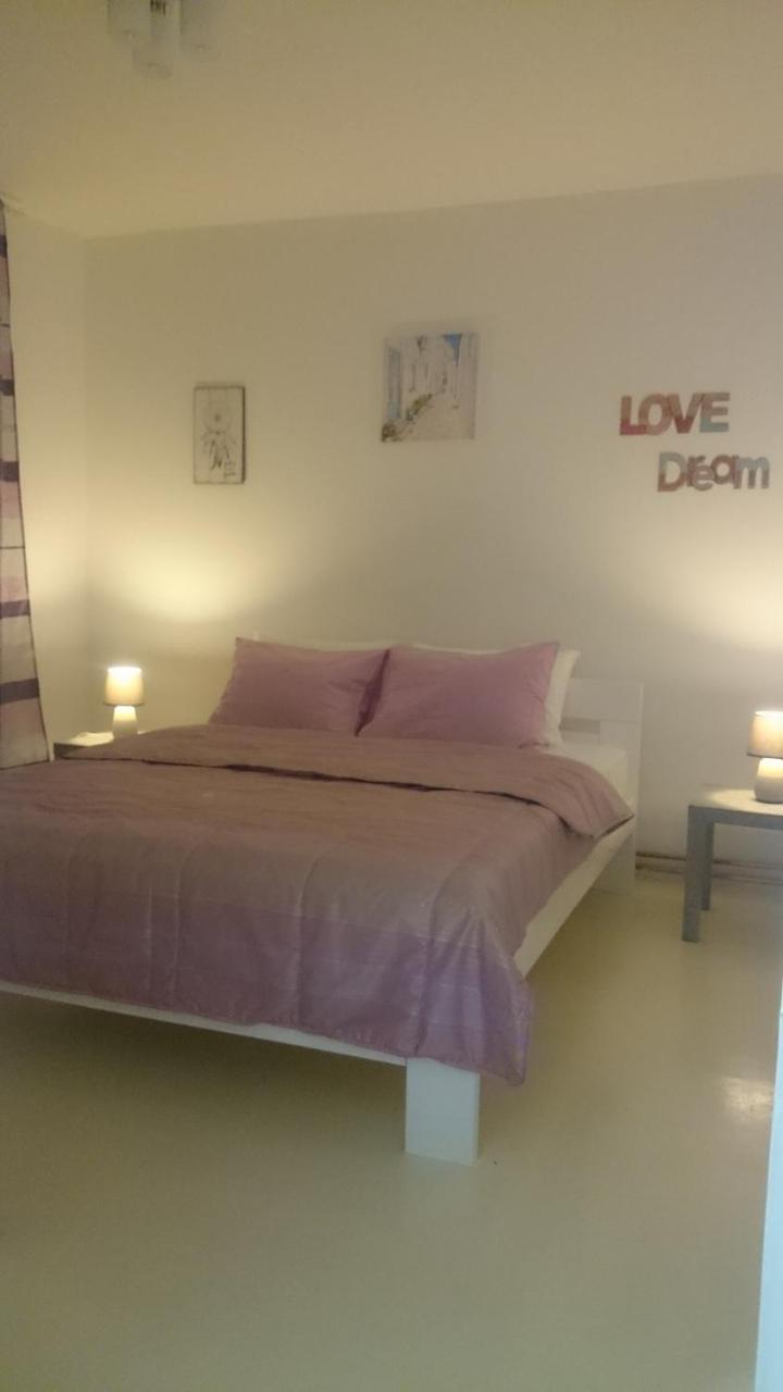 Jasmin White Apartment سكوبجي المظهر الخارجي الصورة