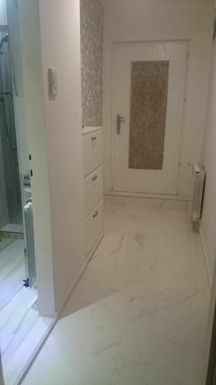 Jasmin White Apartment سكوبجي المظهر الخارجي الصورة