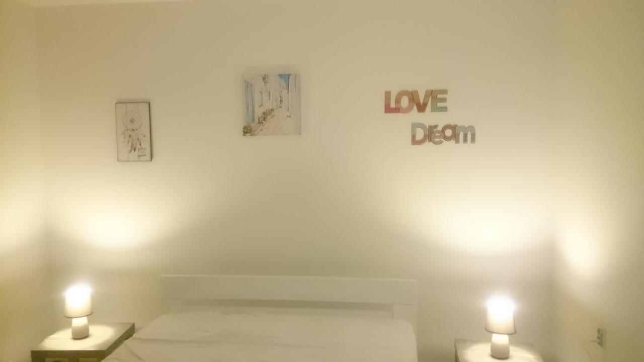 Jasmin White Apartment سكوبجي المظهر الخارجي الصورة