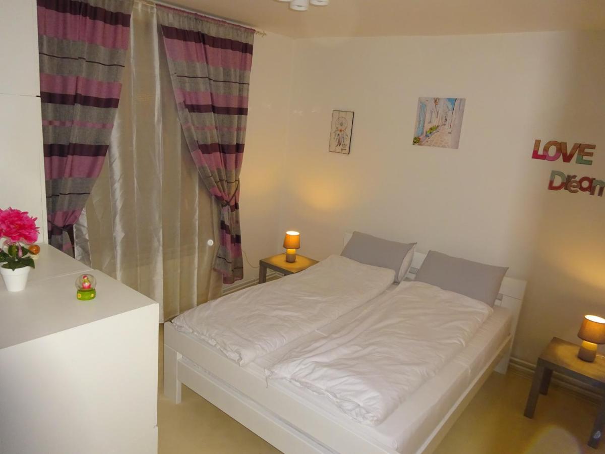 Jasmin White Apartment سكوبجي المظهر الخارجي الصورة
